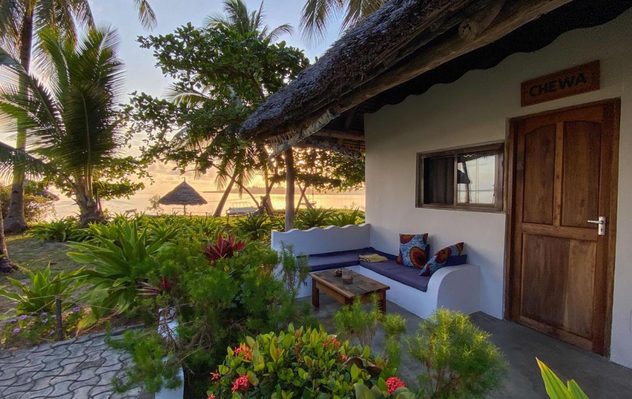 Butiama Marine Camp Hotel Utende Ngoại thất bức ảnh